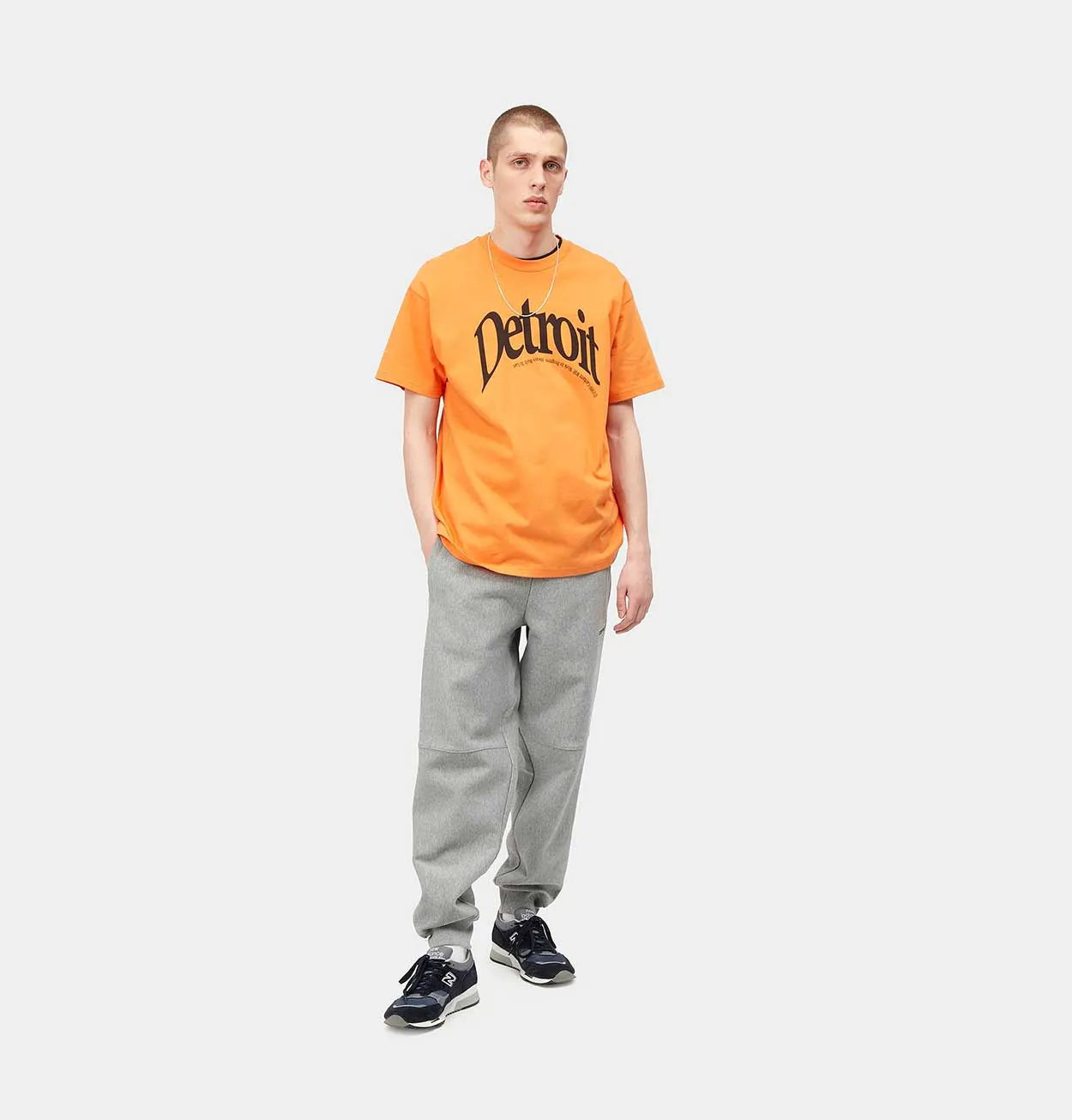 Carhartt WIP American Script Jogging Pant in Grey Heather