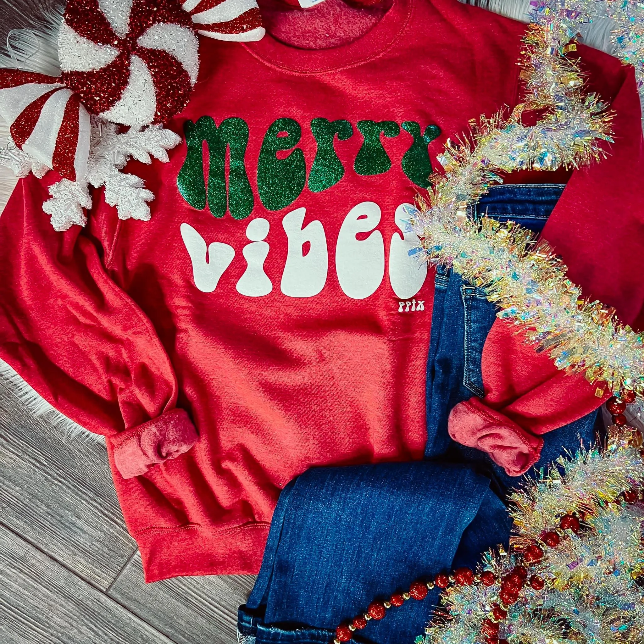 {MERRY VIBES} Green   White Glitter Heather Red Sweatshirt