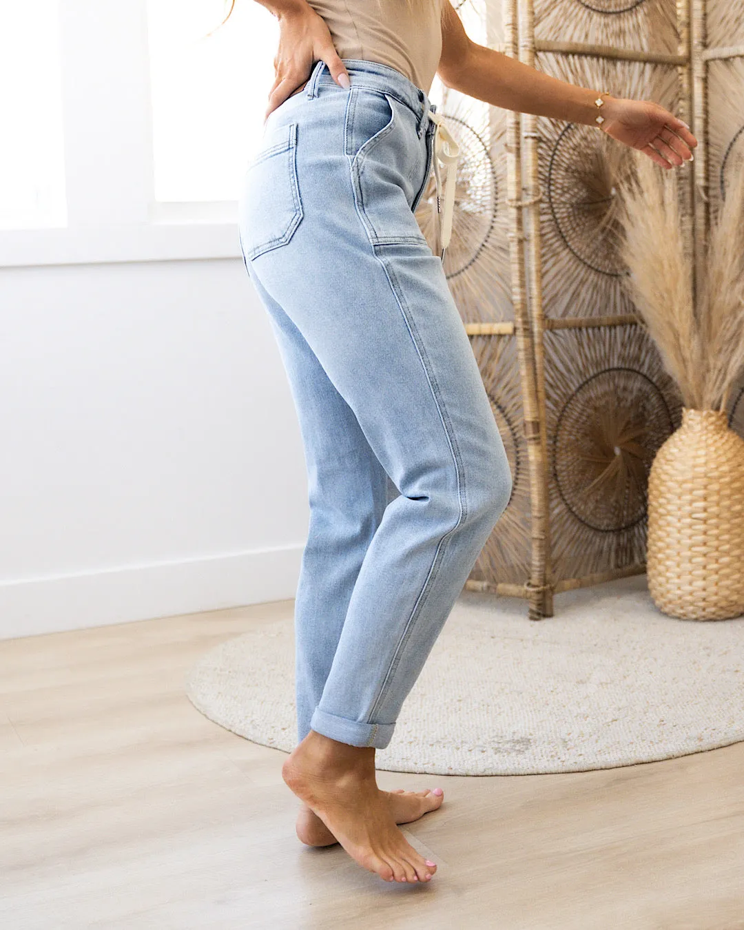 NEW! Judy Blue Jody Non Distressed Jogger Jeans